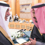 سعودی عرب کے ولی  عہد شہزادہ  بن عبد العزیز اور  وزیر خزانہ Ibrahim Al-Assaf بجٹ کے بارے میں گفتگو کرتے ہوئے