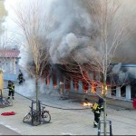 سوئیڈن میں مظاہرے کے دوران مسجد کو آگ لگا دی گئی، 5 نمازی زخمی