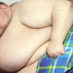 برطانیہ کا سب سے موٹا شخص 33 سال کی عمر میں ہی چل بسا۔ کارل تھامپسن کا وزن تقریباً 412 کلو گرام تھا
