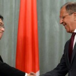 جاپان کے وزیرِ خارجہ فومیو کشیدا اور روسی وزیر خارجہ سرگئی لاورف