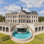 فرانسیسی بادشاہ لوئس چہار دہم کا عظیم الشان محل 301 ملین ڈالر میں فروخت