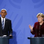 جرمن چانسلر انجیلا مرکل اور امریکی صدر باراک اوباما مشترکہ  نیوز کانفرنس کرتے ہوئے