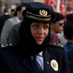 ترک خواتین میں فوجی افسران کے سکارف پہننے پر پابندی ختم