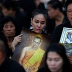 تھائی لینڈ کے بادشاہ بھومی پون ادن یادیت کی آخری رسومات کی ادائیگی کے لیے پانچ روزہ تقریبات