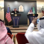 امریکی وزیر خارجہ مائیک پومپیو اور سعودی وزیر خارجہ عادل الجبیر مشترکہ پریس کانفرس کرتے ہوئے