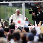 پوپ فرانسس نے اتوار کے روز جاپان کے ایک شہر ناگاساکی میں اپنے خطاب میں جوہری ہتھیاروں کو ختم کرنے پر زور دیتے ہوئے