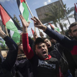 ہزاروں فلسطینیوں نے مقبوضہ غزہ میں امریکی و اسرائیلی امن منصوبے کو مسترد کر دیا
